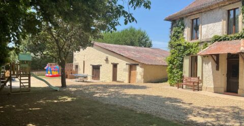 Countryside holiday home near the River Garonne in southwest France.