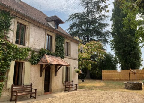 Pie Pasquie, restored 16th-century French manoir with pigeonnier tower and private grounds